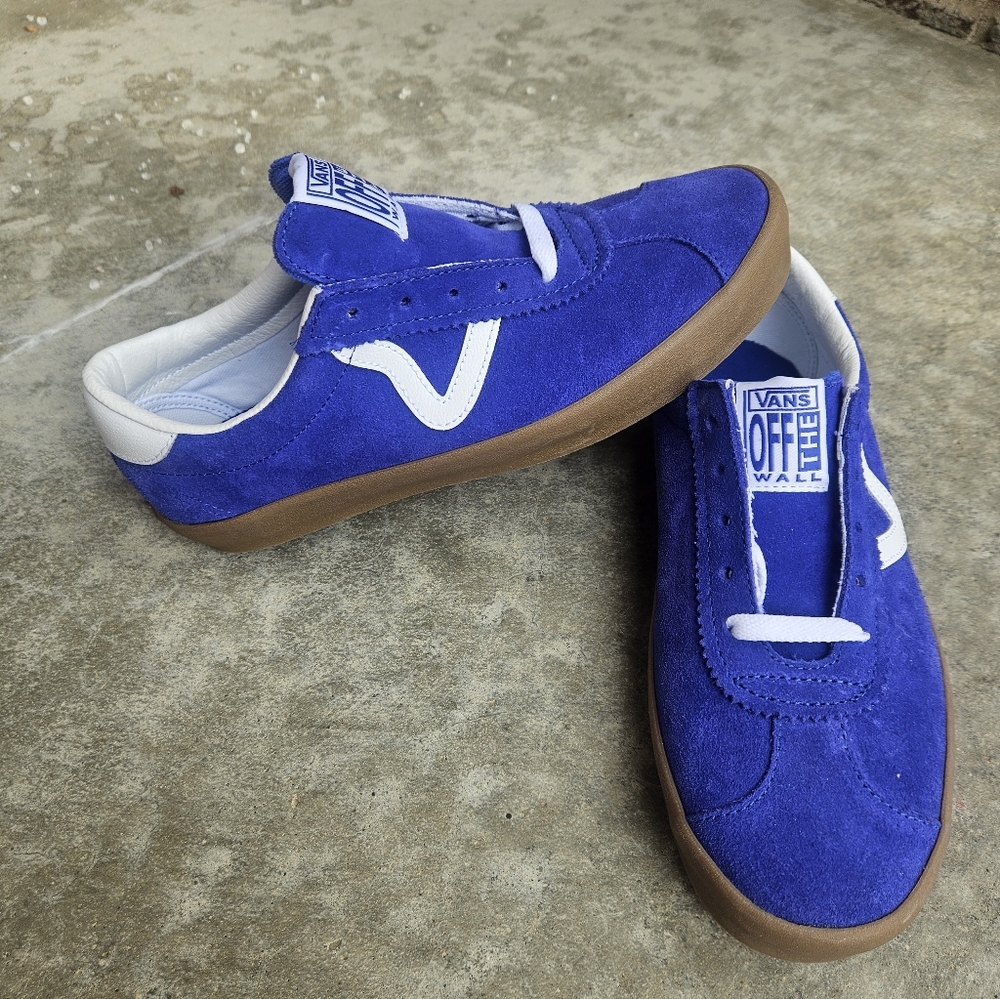 NWOT Unisex Vans Off The Wall Sneakers